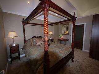 Отели типа «постель и завтрак» The Carriage Houses at Beechpark House Бунратти Суперлюкс-12