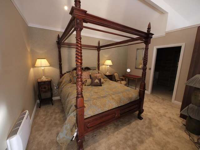 Отели типа «постель и завтрак» The Carriage Houses at Beechpark House Бунратти-43